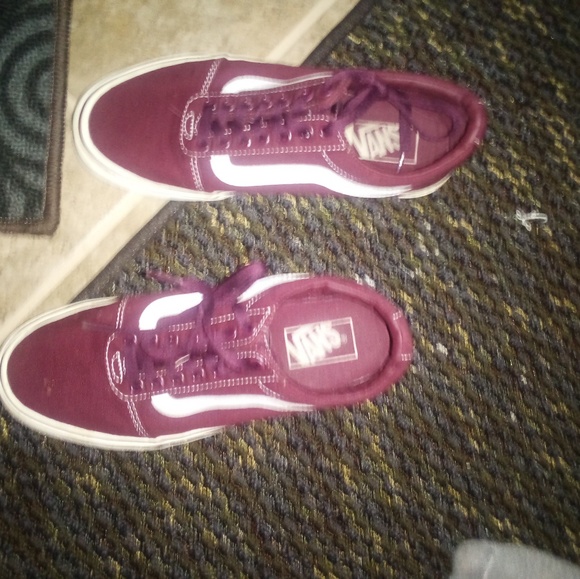 Vans - Picture 2 of 3